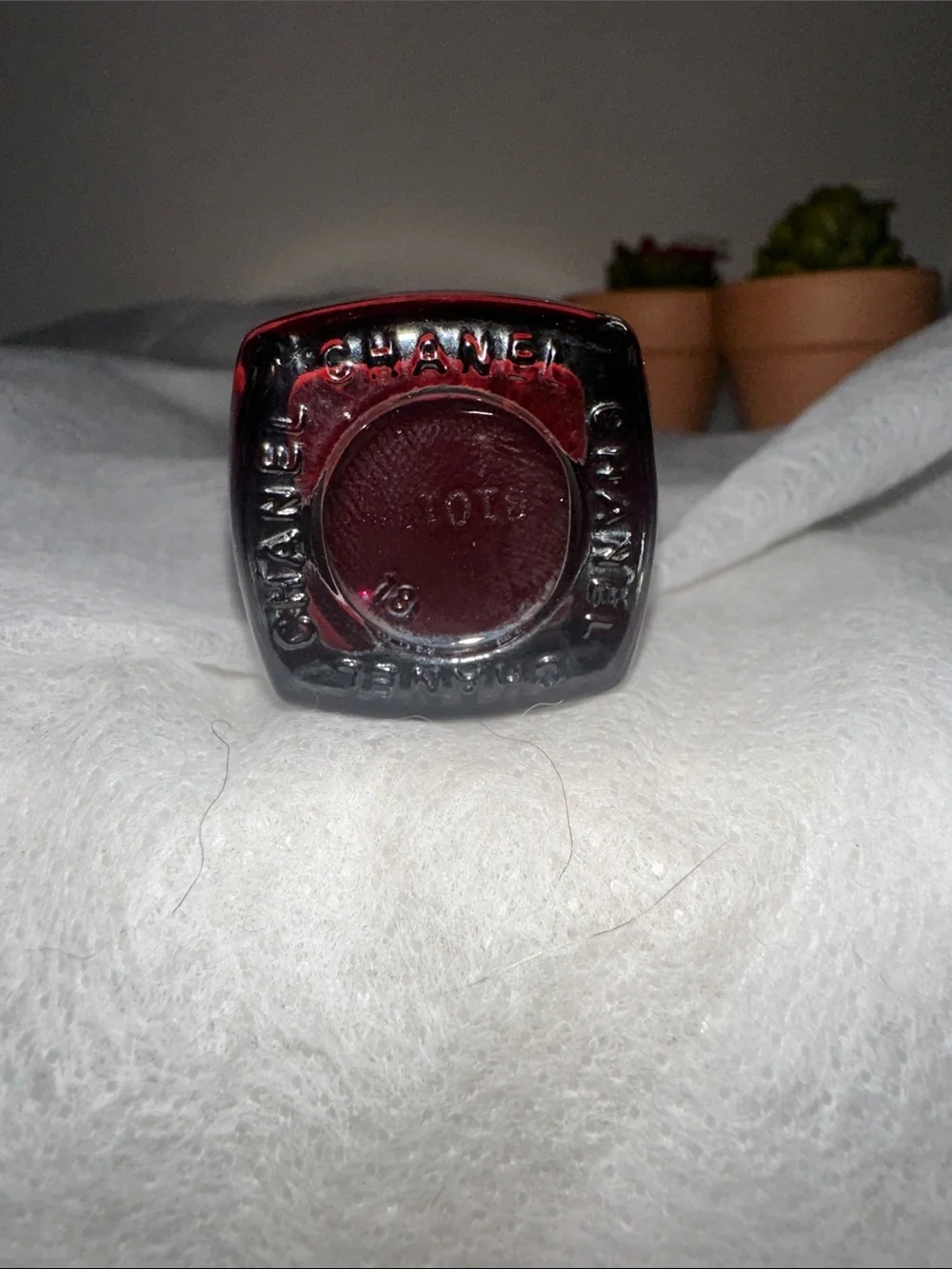 Chanel Le Vernis Longwear Nail Colour 18 Rouge Noir (Vamp) Deep Burgundy